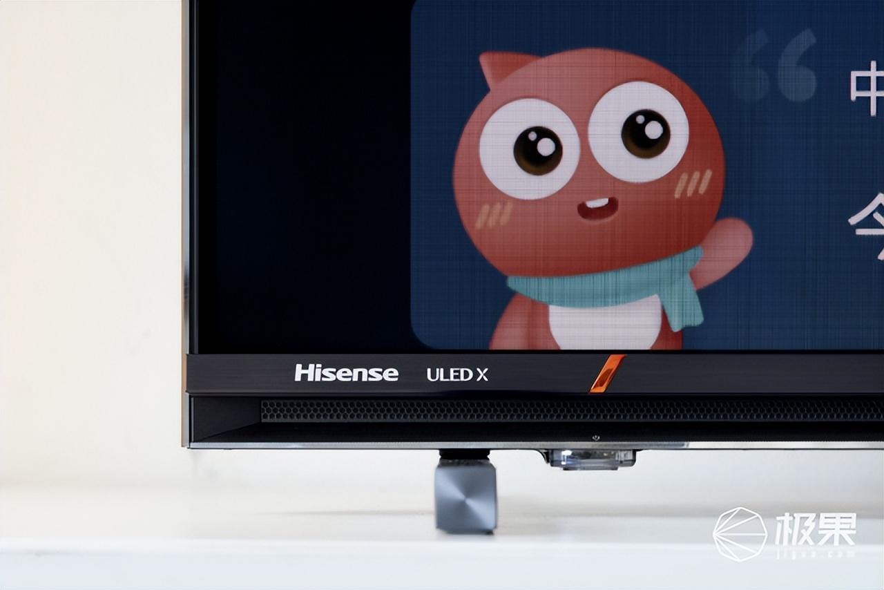 2023年度爆款王:海信电视U7K 不一样的视觉感受(海信u7f电视深度评测)