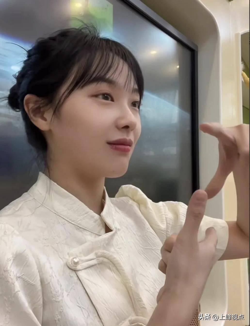 挖呀挖黄老师“变脸术”引粉丝不满-挖呀挖呀挖