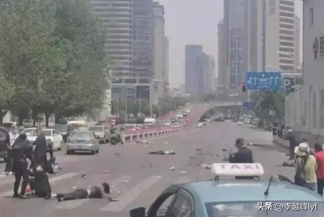 大连宝马车主,报复社会撞死5人8人受伤,如今终于被执行死刑!(大连宝马撞人视频在线)