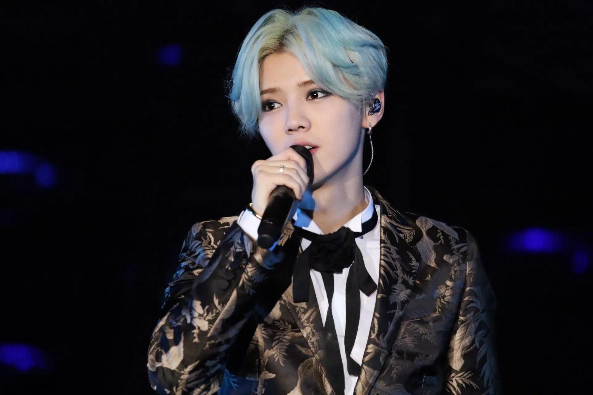 鹿晗兑现三年前承诺,背后详情曝光,是偶像和医护粉丝的双向奔赴-鹿晗lw是什么意思