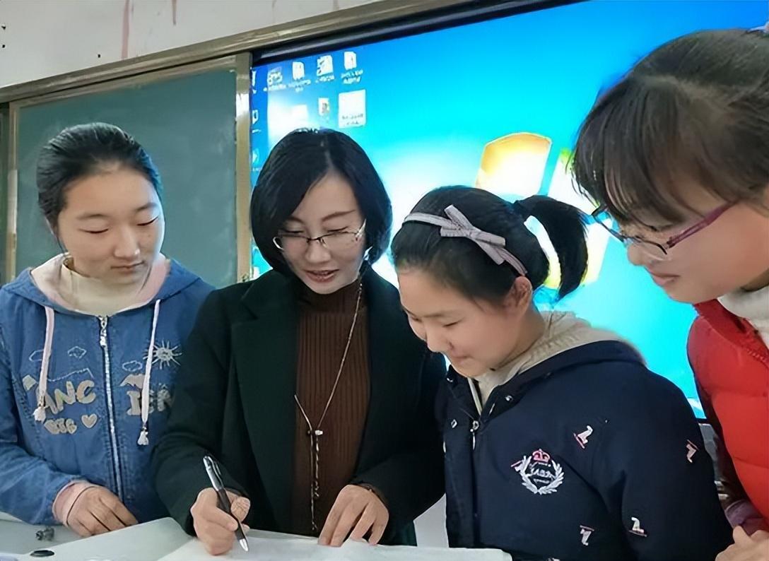 13岁学生当老板了?校方调查后回应,网友霸气回怼:关你什么事(十二岁学生当校长电视)