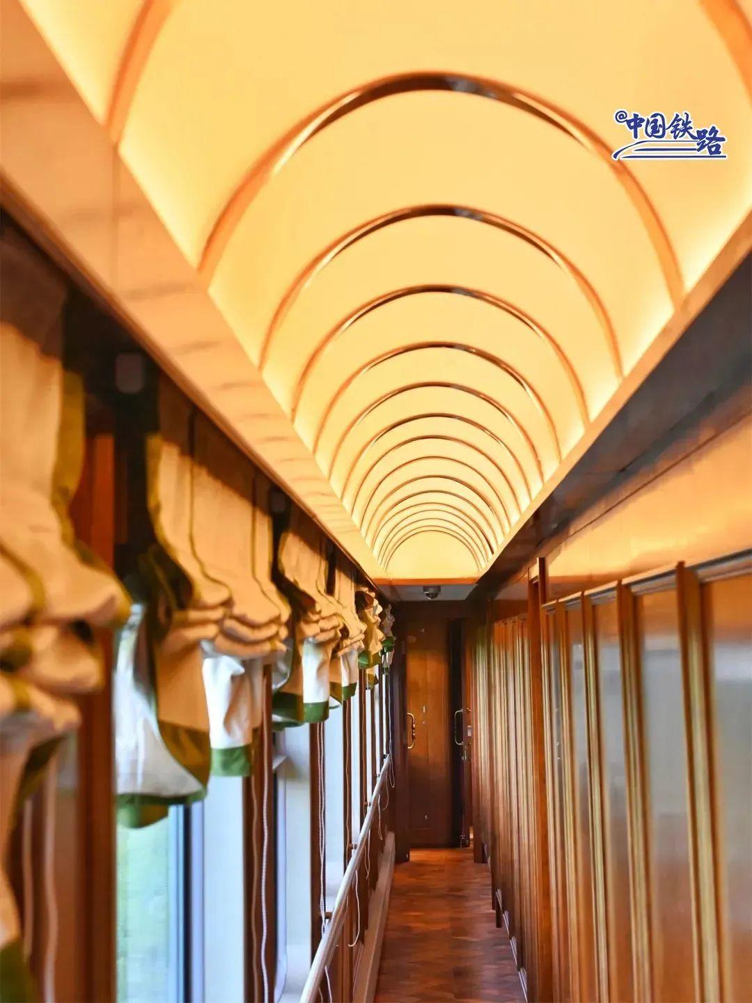 全列软卧!全新豪华专列!“林都号”旅游列车将于7月18日试运行,附最强实用攻略-全列软卧,还有大床家庭房!这趟火车开始售票