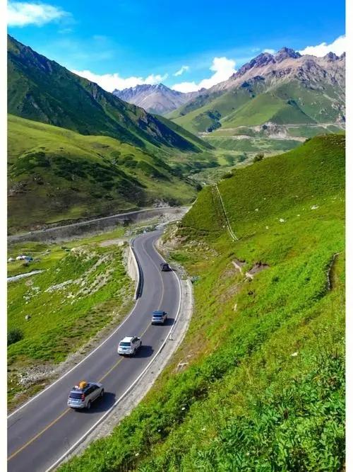 环游北疆旅游专列7月29首发,双层四人包厢9日游,每人仅4380元