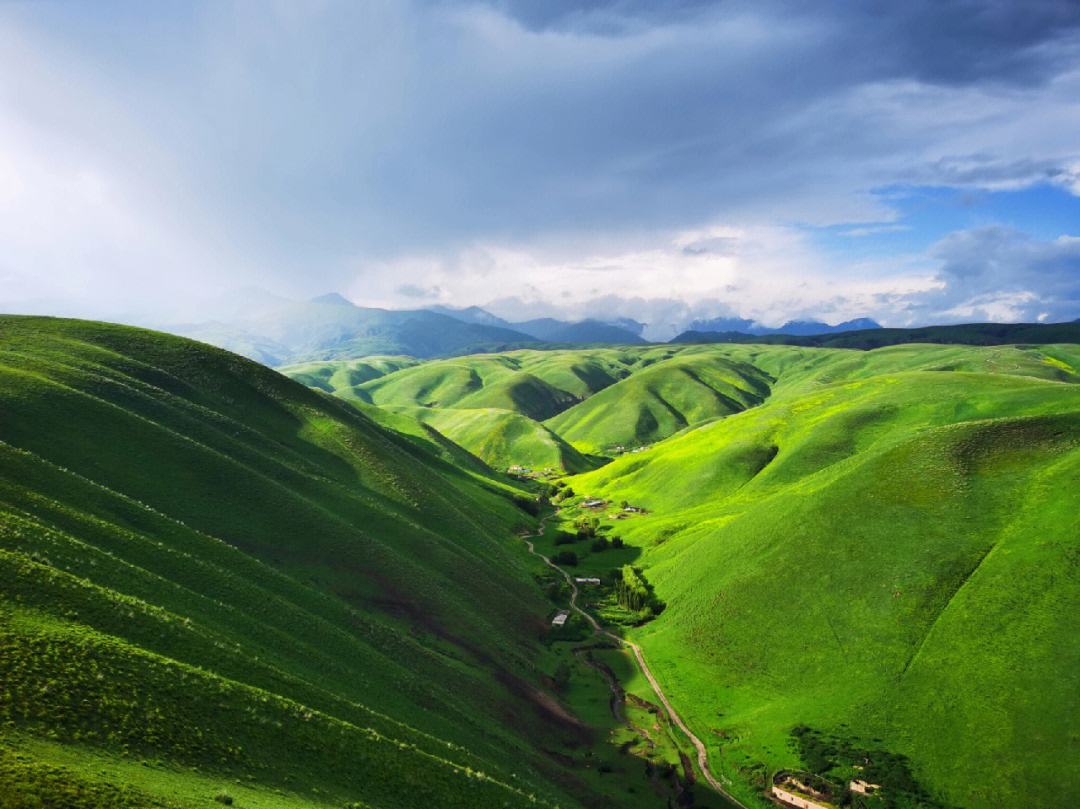 环游北疆旅游专列7月29首发,双层四人包厢9日游,每人仅4380元