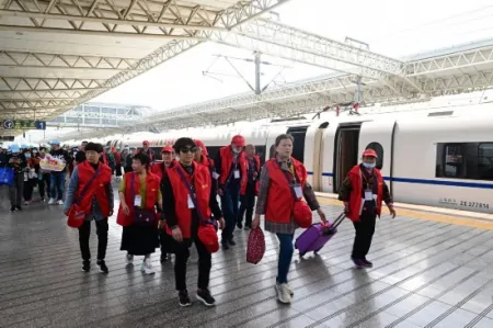 2023年长三角(江苏)首趟旅游专列“开进”温州瑞安-长三角旅游集散中心