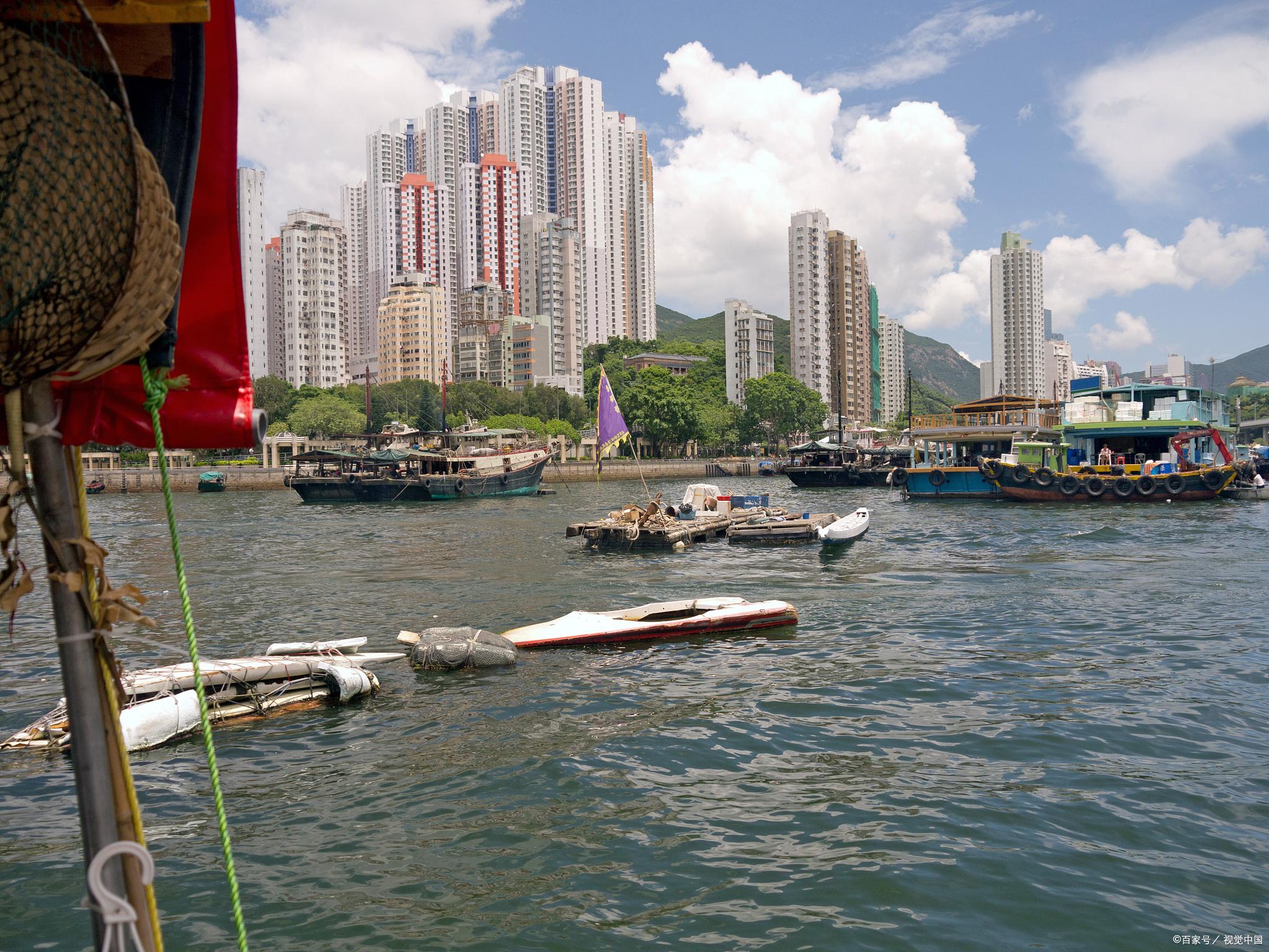 43岁女子在香港一网红景点打卡拍照时,被卷入海中不幸身亡(香港抖音女网红)