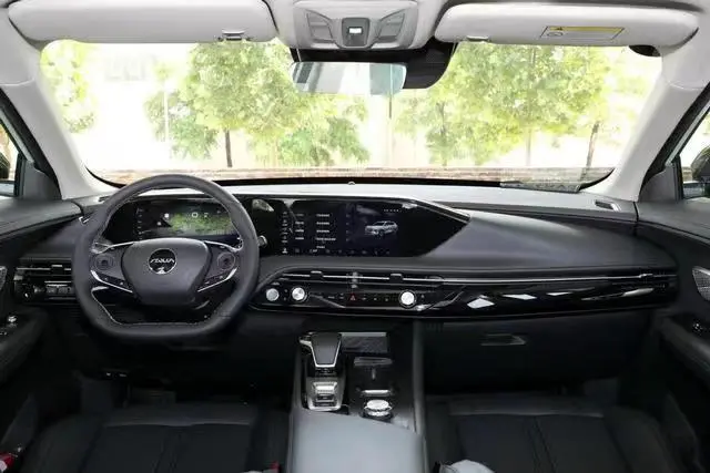 详解东风皓极,配置丰富,空间宽敞,值得入手吗-东风皓影多少钱