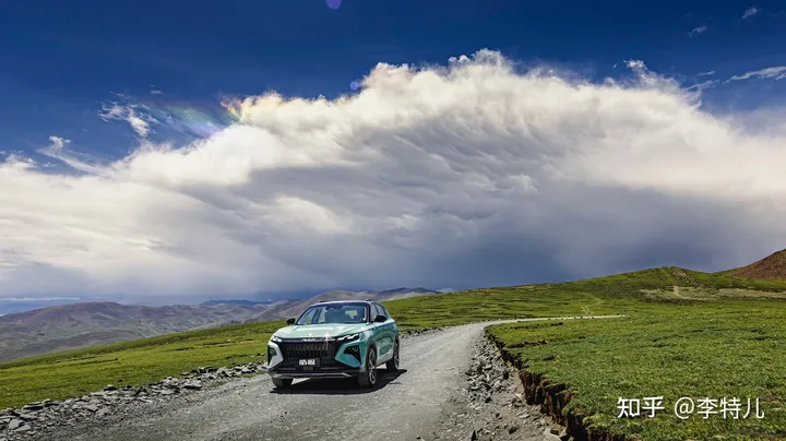 西藏试驾东风风神皓极,13万级混动SUV有40万级的越级实力-东风风神插电混动suv
