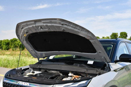 售13.99万,搭载东风马赫双擎动力,油耗经济,静态了解东风皓极-东风马赫发动机参数图