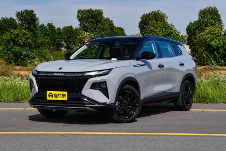 售13.99万,搭载东风马赫双擎动力,油耗经济,静态了解东风皓极-东风马赫发动机参数图