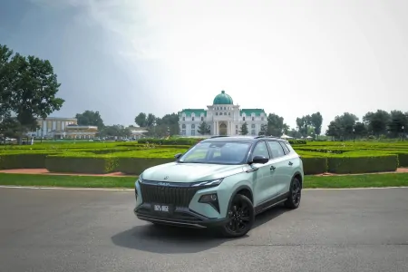 百公里油耗低至4.8L,顶配售价14.69万,解析东风风神皓极顶配-东风风神奕炫太平洋汽车网