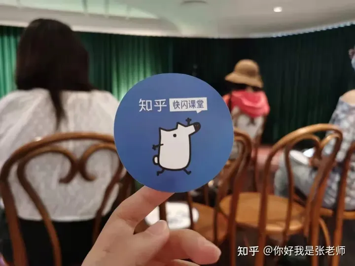 经历了 300 多次「双向奔赴」,我们终于明白的事-双向奔赴的文案句子