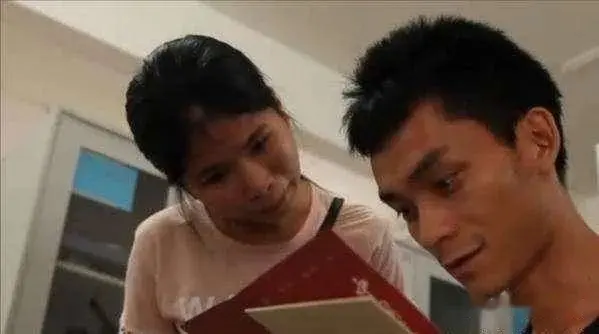 2022年,“高考钉子户”唐尚珺第14次参加高考,35岁的他图什么?-唐尚珺第一次高考成绩