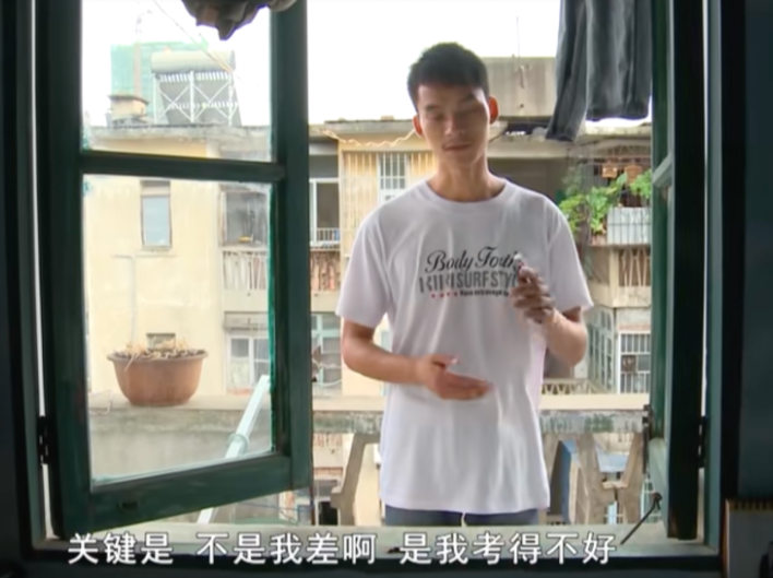 "高考钉子户"唐尚珺!复读14年只为上清华,35岁的他成功上岸?-唐尚珺的高考成绩怎么样