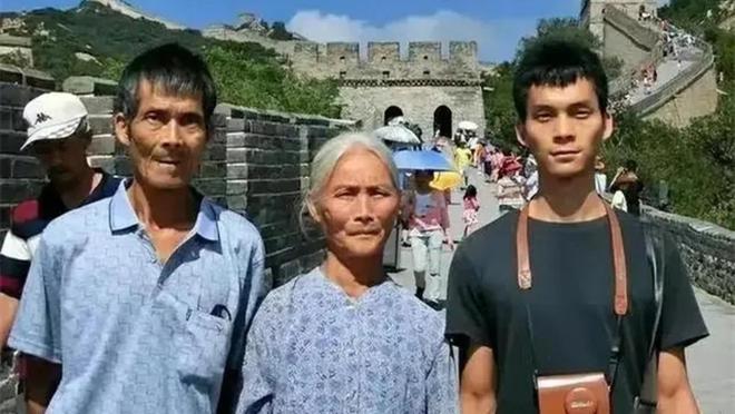 "高考钉子户"唐尚珺!复读14年只为上清华,35岁的他成功上岸?-唐尚珺的高考成绩怎么样