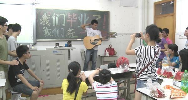 "高考钉子户"唐尚珺!复读14年只为上清华,35岁的他成功上岸?-唐尚珺的高考成绩怎么样