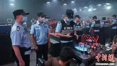 广东警方破获涉港偷渡案件77起 抓获犯罪嫌疑人215名(广东 偷渡 疫情)