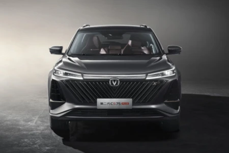 国产SUV双雄,哈弗H6与CS75PLUS谁更胜一筹?(哈弗h6对比长安cs75plus哪个质量好)