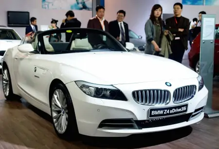 宝马mini就冰淇淋不给中国人道歉(minicooper宝马)