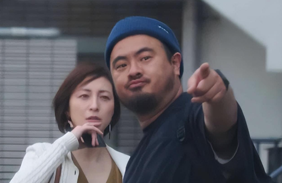 日本女明星出轨,丈夫哭着替她道歉却被骂了一顿,这是为啥(日本女明星出家)