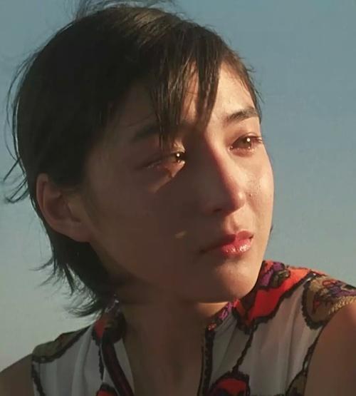 日本女明星出轨,丈夫哭着替她道歉却被骂了一顿,这是为啥(日本女明星出家)