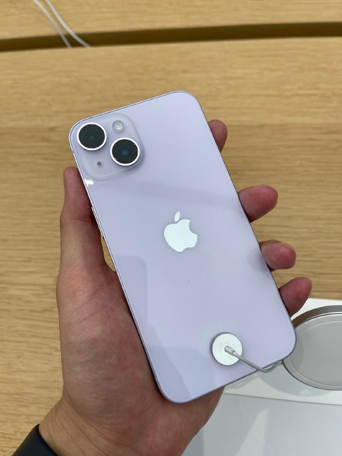 一夜蒸发1165亿,坑惨中国黄牛后,苹果“特权”正在消亡(苹果手机黄牛行情价格)