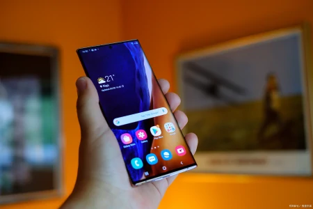 三星或将在7月发布新款折叠屏手机-三星折叠手机什么时候发布