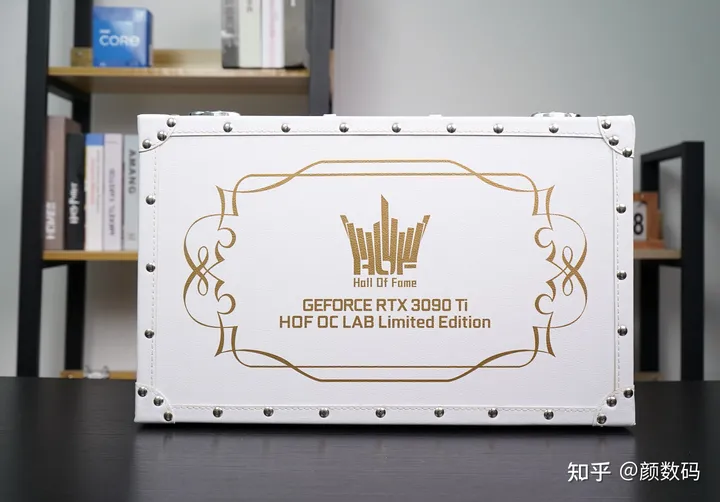 这才是真正的卡皇?影驰RTX 3090 Ti名人堂限量版显卡评测-影驰的显卡是丐版吗