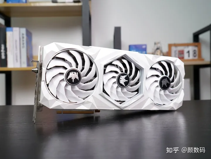 这才是真正的卡皇?影驰RTX 3090 Ti名人堂限量版显卡评测-影驰的显卡是丐版吗