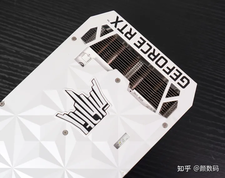 这才是真正的卡皇?影驰RTX 3090 Ti名人堂限量版显卡评测-影驰的显卡是丐版吗