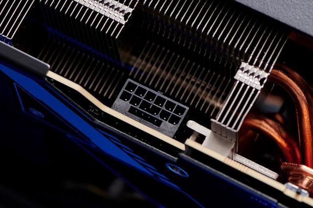 技嘉RTX3090Ti魔鹰OC:鹰击长空展现王者风范