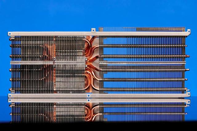 技嘉RTX3090Ti魔鹰OC:鹰击长空展现王者风范