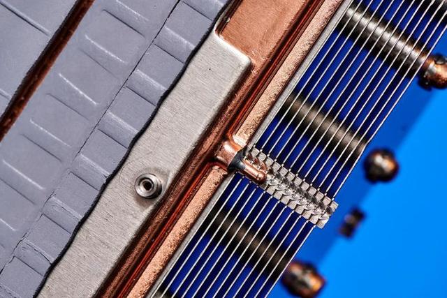 技嘉RTX3090Ti魔鹰OC:鹰击长空展现王者风范