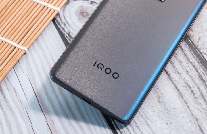 盘点目前性价比高的5款手机,性能好价格不高,买对不吃亏-性价比高的手机品牌推荐