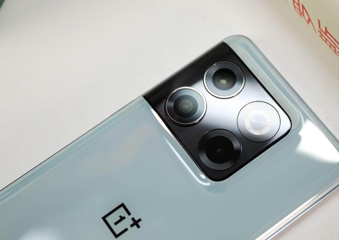 几乎“零差评”,目前4款手机“值得入手”,再用三五年也没问题-目前3款手机最值得入手