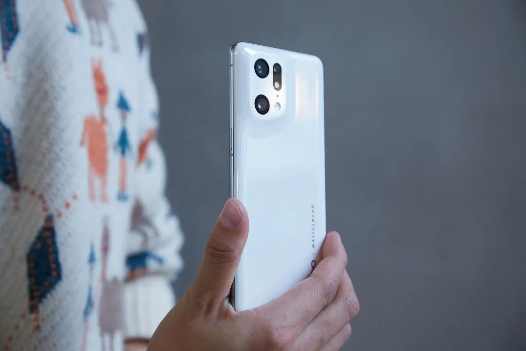 买手机不要抠抠索索,目前这3款手机口碑最好,用5年也不卡顿