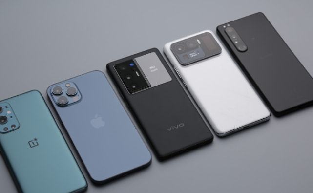 目前公认最值得买的4款智能手机,擦亮眼睛别选错,别花了冤枉钱-智能手机买哪款