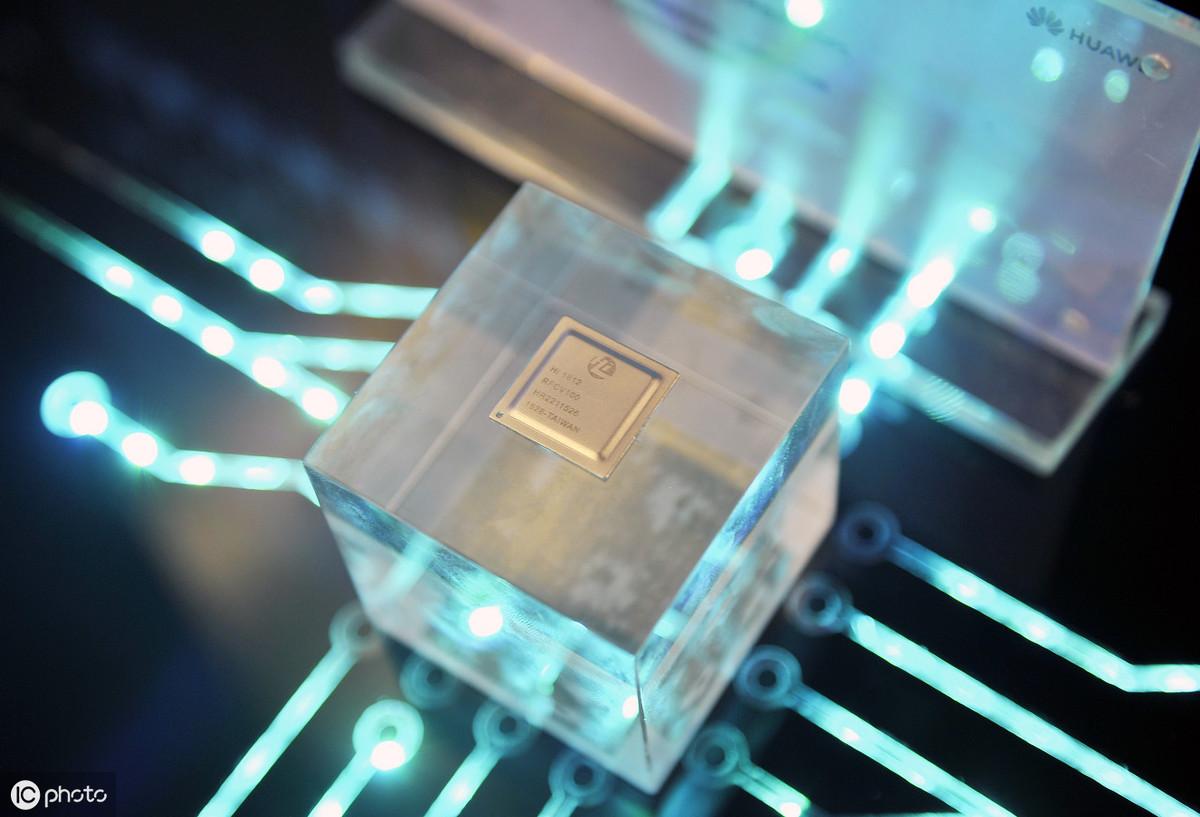 早资讯|iOS 13将于6月3日发布;华为P30销量喜人,好评率达98%-华为p30刚发布的价格