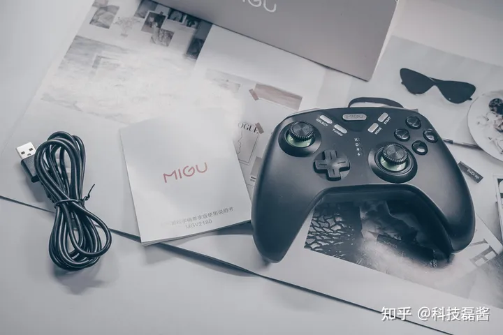 握感舒适、多种连接方式-咪咕游戏手柄尊享版体验-咪咕手柄能玩什么游戏