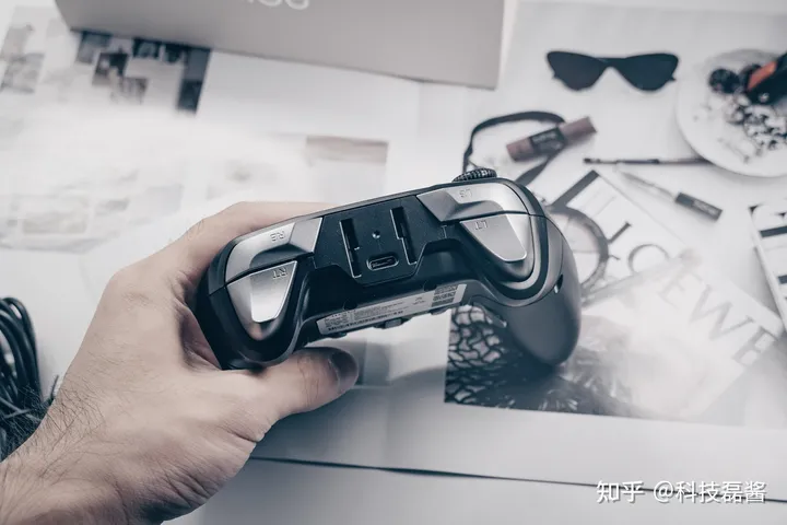 握感舒适、多种连接方式-咪咕游戏手柄尊享版体验-咪咕手柄能玩什么游戏