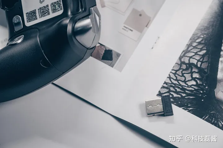 握感舒适、多种连接方式-咪咕游戏手柄尊享版体验-咪咕手柄能玩什么游戏