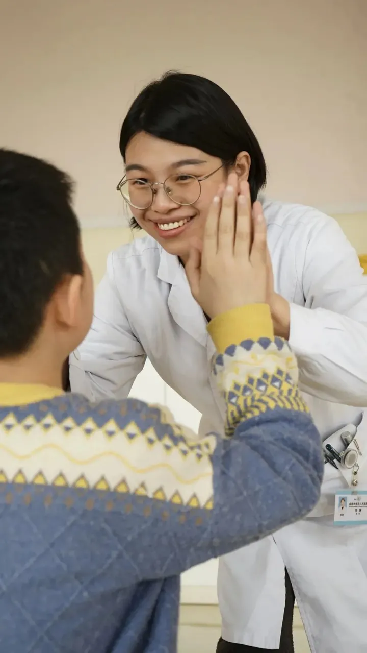 成都唯一,这个平台要做200万未成年人心灵守护人-成都未成年保护中心电话