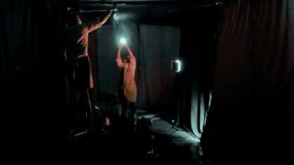 堪比科幻大片!苹果新实验发布:猜猜iPhone XS怎么拍的水?-由iphonexsmax拍摄水印