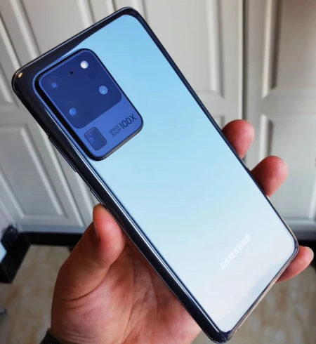 目前公认最值得买的4款手机,几乎零差评,用三五年不过时!-目前公认最值得买的4款手机,几乎零差评的手机