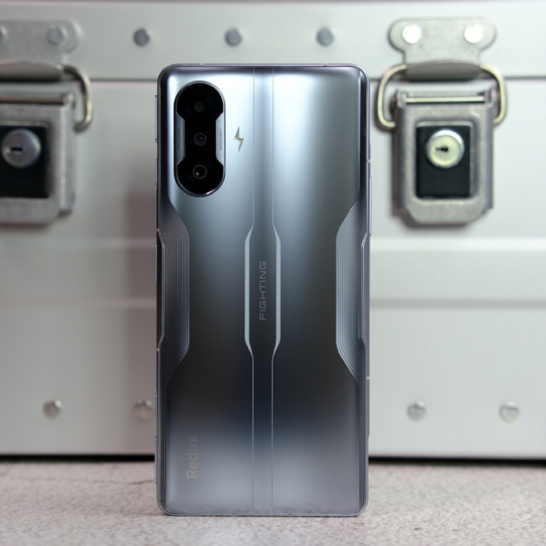 闪电修:闭着眼睛都要买这款2000的游戏手机!-2000元游戏手机