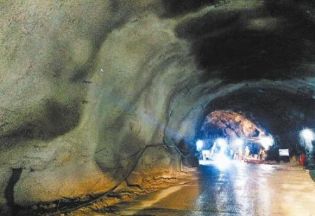 4000米深只为挖金矿,被称为全球最深矿洞,矿内温度最高可达57-世界最深的矿井有多少米长