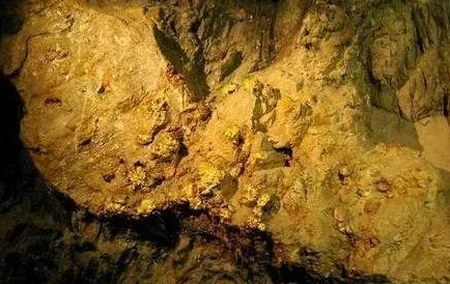 4000米深只为挖金矿,被称为全球最深矿洞,矿内温度最高可达57-世界最深的矿井有多少米长