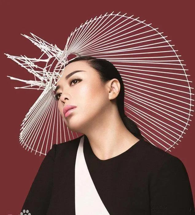 黄绮珊:一婚被折磨后逃婚,二婚被离婚后轻生,三婚背家暴爆丑闻-黄绮珊现任丈夫