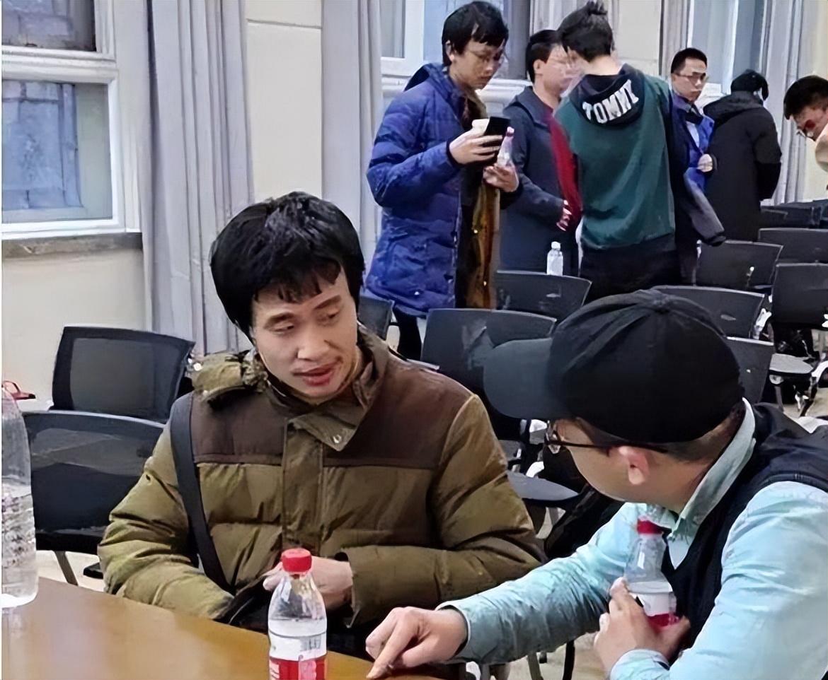 缺乏学术成就的韦东奕,真的会从北大“离职”吗,业内人士点评-韦东奕宣布婚讯 韦东奕不再担任北大教授了吗