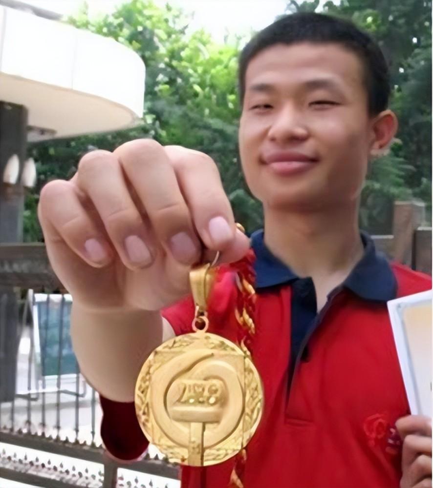 韦东奕的两大“传说”,至今无人能破,不算数学家但也不是普通人-韦东奕是谁他的资料